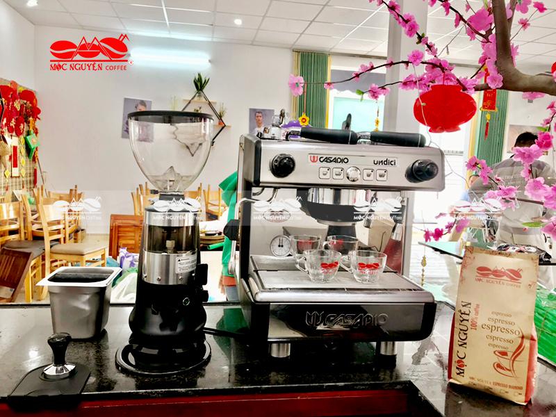 Cà phê pha máy và phin Mộc nguyên tại Đà Nẵng